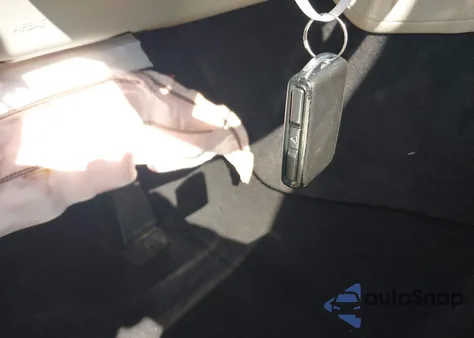 2018 Volvo Xc90 T5 Momentum из США, поврежденный, VIN YV4102CK3J1353094